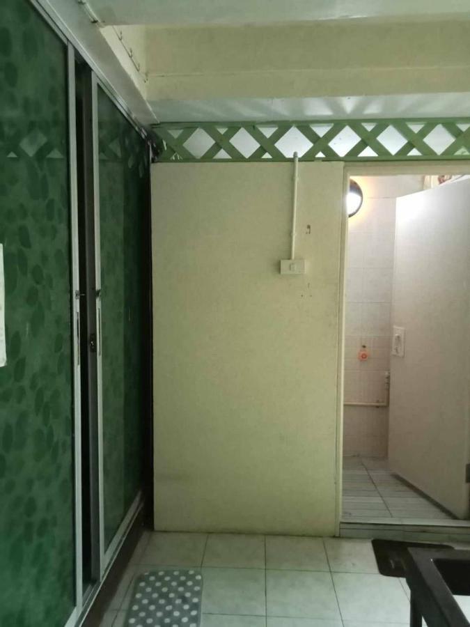 Smile Capsule Hostel Chiang Mai Exterior photo